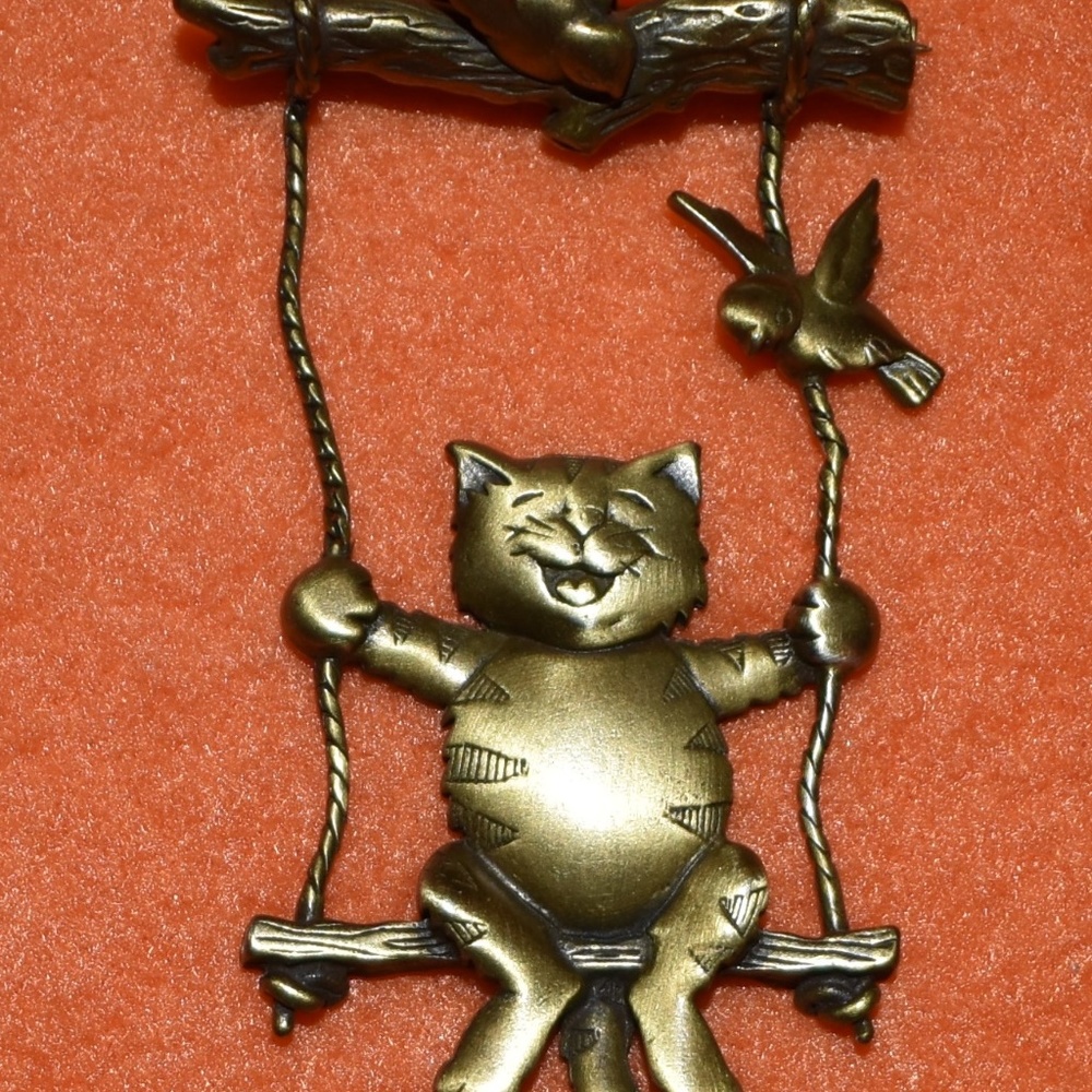 Kitty Cat on a swing pin